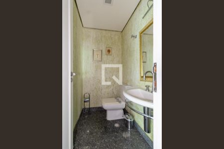 Apartamento à venda com 210m², 3 quartos e 2 vagasLavabo