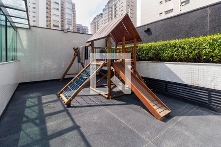 Apartamento à venda com 210m², 3 quartos e 2 vagasÁrea comum - Playground