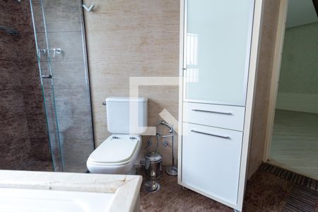 Apartamento à venda com 210m², 3 quartos e 2 vagasBanheiro da Suíte 3