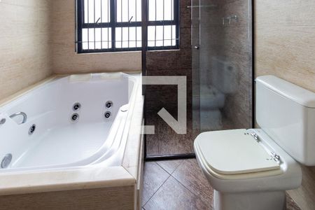 Apartamento à venda com 210m², 3 quartos e 2 vagasBanheiro da Suíte 3