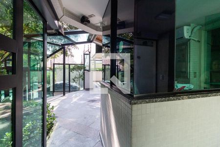 Apartamento à venda com 210m², 3 quartos e 2 vagasPortaria