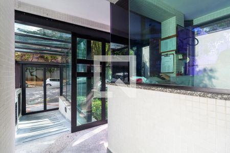 Apartamento à venda com 210m², 3 quartos e 2 vagasPortaria