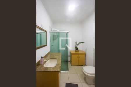 Casa à venda com 138m², 3 quartos e 1 vagaBanheiro