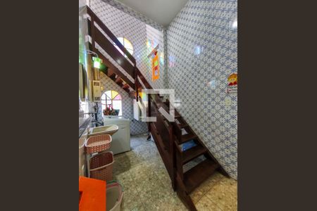 Apartamento à venda com 264m², 4 quartos e sem vagaEscada