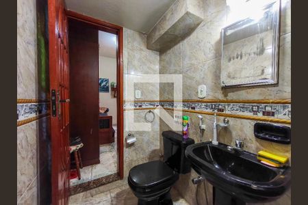 Apartamento à venda com 264m², 4 quartos e sem vagaBanheiro da Suíte 2