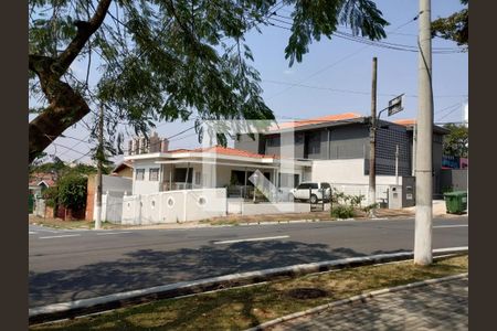 Casa à venda com 182m², 3 quartos e 8 vagasFachada