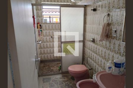 Casa à venda com 182m², 3 quartos e 8 vagasBanheiro 1