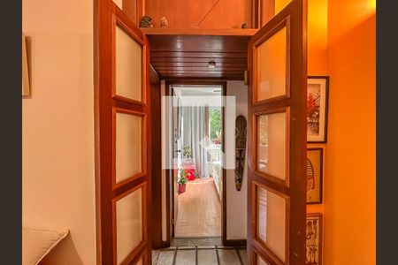 Sala 2 de apartamento à venda com 2 quartos, 68m² em Laranjeiras, Rio de Janeiro