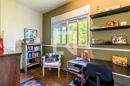 Casa à venda com 350m², 5 quartos e 3 vagas Casa à venda com 350m², 5 quartos e 3 vagasQuarto 2