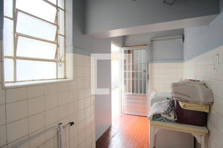 Casa à venda com 90m², 3 quartos e 1 vagaÁrea de Serviço