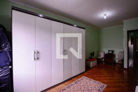 Casa à venda com 166m², 3 quartos e 4 vagasQuarto 4 - Suite 