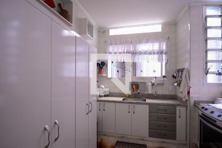 Casa à venda com 166m², 3 quartos e 4 vagasCopa/Cozinha 