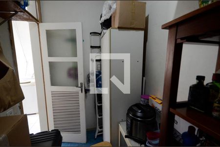 Apartamento à venda com 75m², 2 quartos e 1 vaga Apartamento à venda com 75m², 2 quartos e 1 vagaQuarto de Serviço