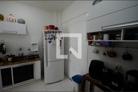 Apartamento à venda com 75m², 2 quartos e 1 vaga Apartamento à venda com 75m², 2 quartos e 1 vagaCozinha