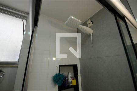 Apartamento à venda com 75m², 2 quartos e 1 vaga Apartamento à venda com 75m², 2 quartos e 1 vagaBanheiro