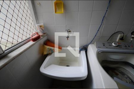 Apartamento à venda com 75m², 2 quartos e 1 vaga Apartamento à venda com 75m², 2 quartos e 1 vagaÁrea de Serviço