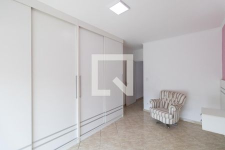 Quarto 1 de casa para alugar com 3 quartos, 120m² em Jardim Nossa Senhora do Carmo, São Paulo