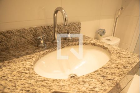 Apartamento à venda com 73m², 3 quartos e 2 vagasBanheiro da Suíte