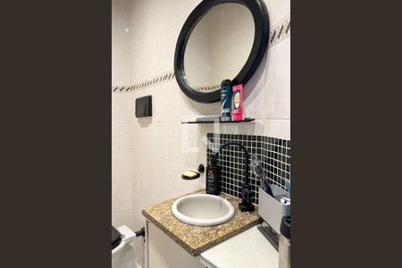 Apartamento à venda com 380m², 4 quartos e 2 vagas Apartamento à venda com 380m², 4 quartos e 2 vagasBanheiro 04