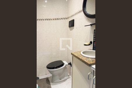 Apartamento à venda com 380m², 4 quartos e 2 vagas Apartamento à venda com 380m², 4 quartos e 2 vagasBanheiro 04