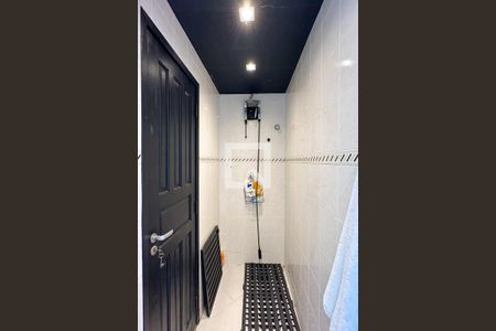 Apartamento à venda com 380m², 4 quartos e 2 vagas Apartamento à venda com 380m², 4 quartos e 2 vagasBanheiro 04