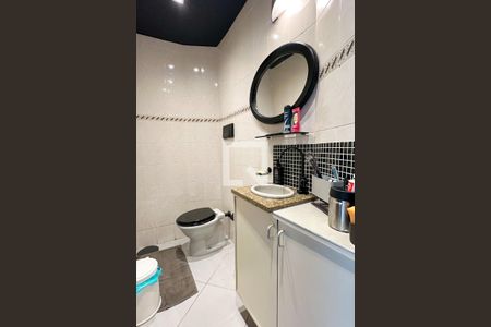 Apartamento à venda com 380m², 4 quartos e 2 vagas Apartamento à venda com 380m², 4 quartos e 2 vagasBanheiro 04