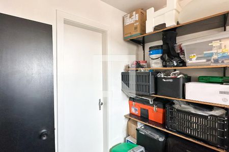 Apartamento à venda com 380m², 4 quartos e 2 vagas Apartamento à venda com 380m², 4 quartos e 2 vagasQuarto de Serviço