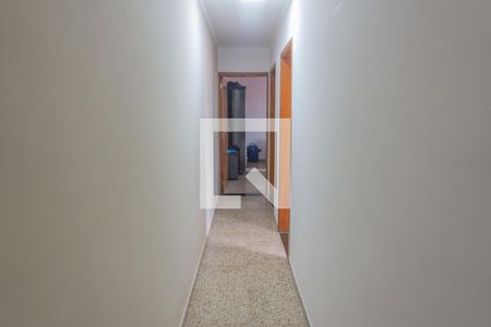 Casa à venda com 150m², 3 quartos e 3 vagasCorredor 