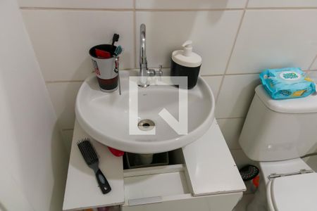 Apartamento à venda com 44m², 2 quartos e sem vaga Apartamento à venda com 44m², 2 quartos e sem vagaBanheiro