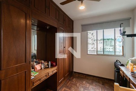 Apartamento à venda com 127m², 4 quartos e 2 vagasQuarto 2 segundo andar