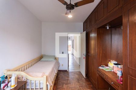 Apartamento à venda com 127m², 4 quartos e 2 vagasQuarto 2 segundo andar