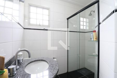 Casa à venda com 250m², 3 quartos e 4 vagasBanheiro da Suíte 1