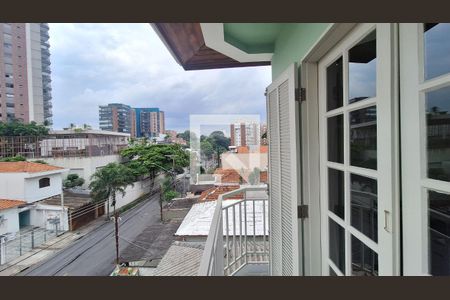 Casa à venda com 250m², 3 quartos e 4 vagas Casa à venda com 250m², 3 quartos e 4 vagasVaranda da suíte 2
