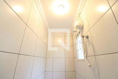Casa à venda com 250m², 3 quartos e 4 vagasBanheiro de serviço