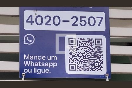 Casa à venda com 250m², 3 quartos e 4 vagas Casa à venda com 250m², 3 quartos e 4 vagasPlaca
