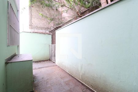 Casa à venda com 250m², 3 quartos e 4 vagasQuintal