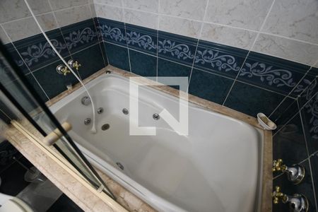 Apartamento à venda com 180m², 3 quartos e 1 vagaBanheiro 1