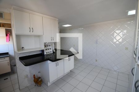 Apartamento à venda com 180m², 3 quartos e 1 vagaCozinha