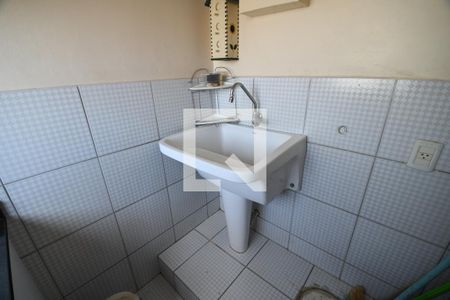 Apartamento à venda com 180m², 3 quartos e 1 vagaÁrea de Serviço
