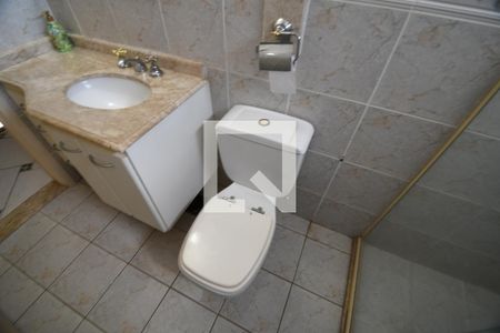 Apartamento à venda com 180m², 3 quartos e 1 vagaBanheiro 2