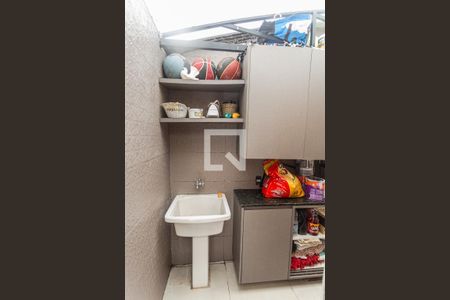 Apartamento à venda com 117m², 3 quartos e 1 vagaÁrea de Serviço