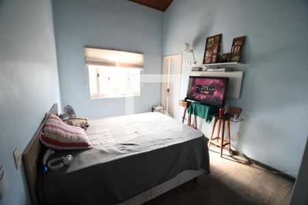 Casa à venda com 242m², 2 quartos e 2 vagasQuarto 2 - Suíte