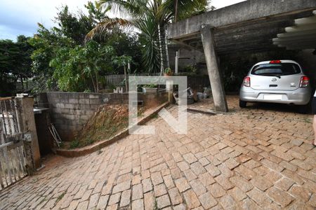 Casa à venda com 242m², 2 quartos e 2 vagasGaragem
