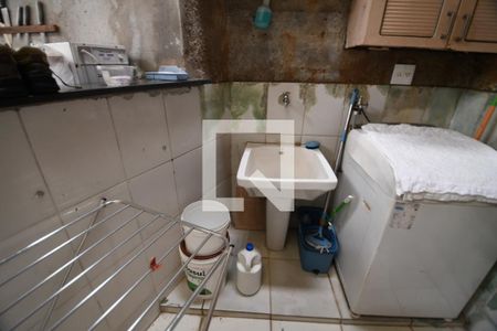 Casa à venda com 242m², 2 quartos e 2 vagasÁrea de Serviço