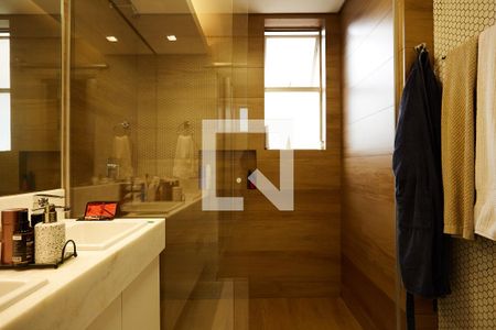 Apartamento para alugar com 180m², 4 quartos e 3 vagas Apartamento para alugar com 180m², 4 quartos e 3 vagasQuarto