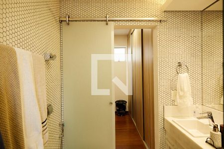 Apartamento para alugar com 180m², 4 quartos e 3 vagas Apartamento para alugar com 180m², 4 quartos e 3 vagasQuarto