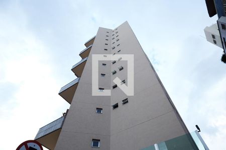 Apartamento para alugar com 180m², 4 quartos e 3 vagas Apartamento para alugar com 180m², 4 quartos e 3 vagasFachada