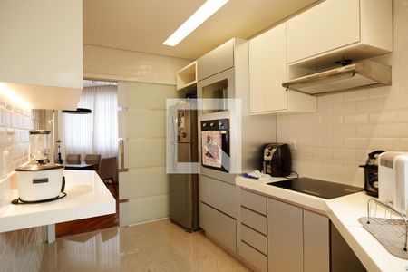 Apartamento para alugar com 180m², 4 quartos e 3 vagas Apartamento para alugar com 180m², 4 quartos e 3 vagasCozinha