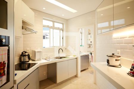 Apartamento para alugar com 180m², 4 quartos e 3 vagas Apartamento para alugar com 180m², 4 quartos e 3 vagasCozinha