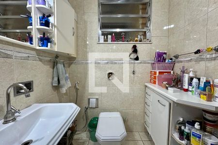 Apartamento à venda com 73m², 2 quartos e 1 vaga Apartamento à venda com 73m², 2 quartos e 1 vagaBanheiro